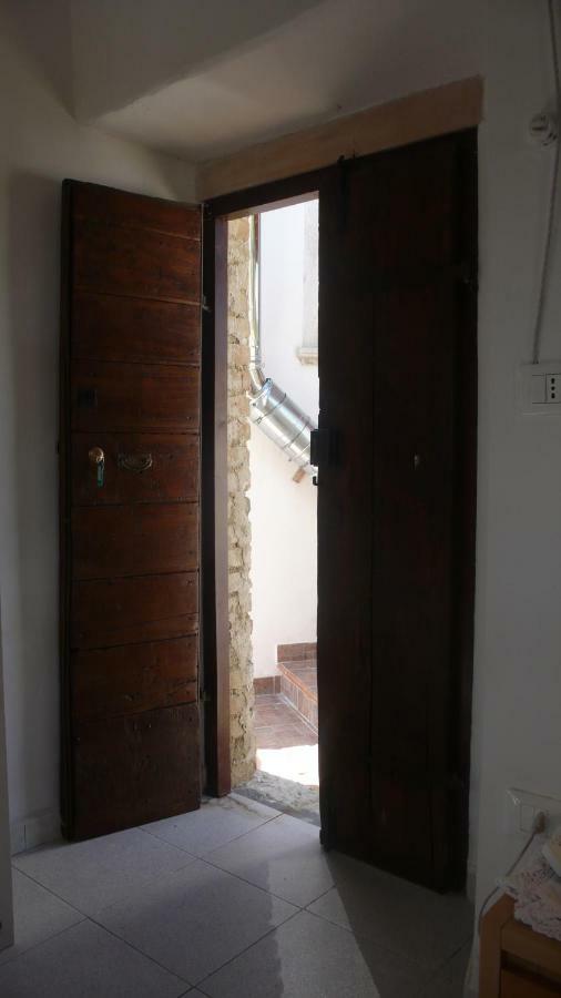 Depandance Elvira Basilico Appartement San Valentino in Abruzzo Citeriore Buitenkant foto